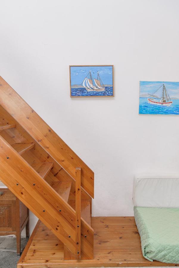 The Stone House Apartment Aegina Bagian luar foto